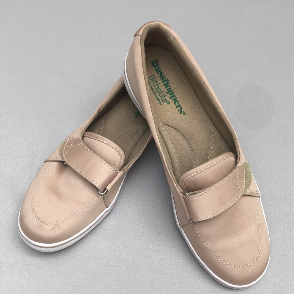 Grasshopper Vector Slip In Sneaker - image 1